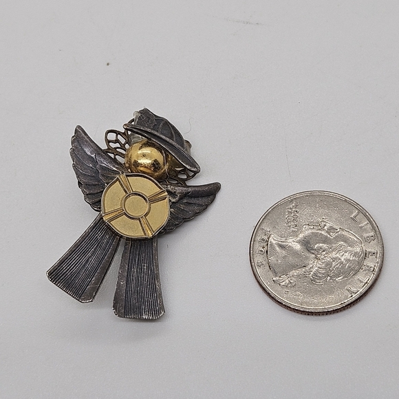 Designs by Rosemary firefighter angel pin - Picture 4 of 4